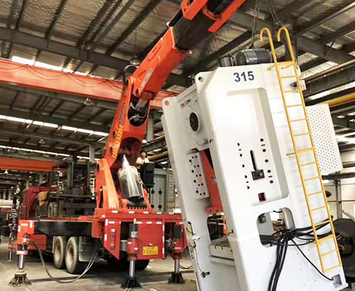 滨海县提升工作效率，选择优质折臂吊租赁服务