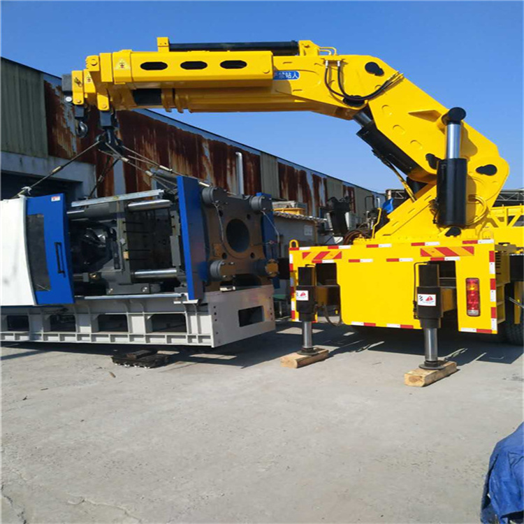 滨海县 大吨位折臂吊出租费用解析：一小时租赁多少钱