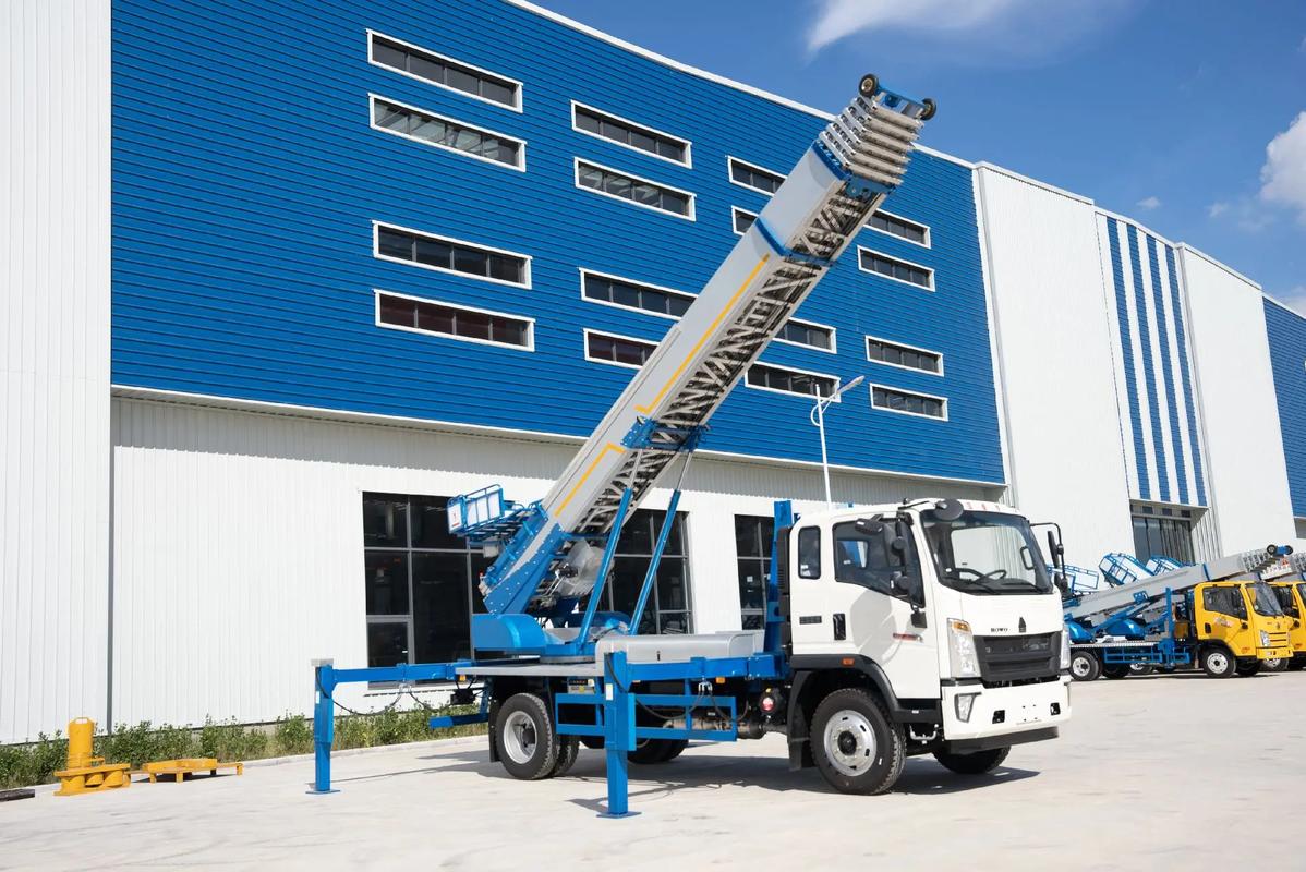 滨海县小型云梯车上料车租赁多少钱