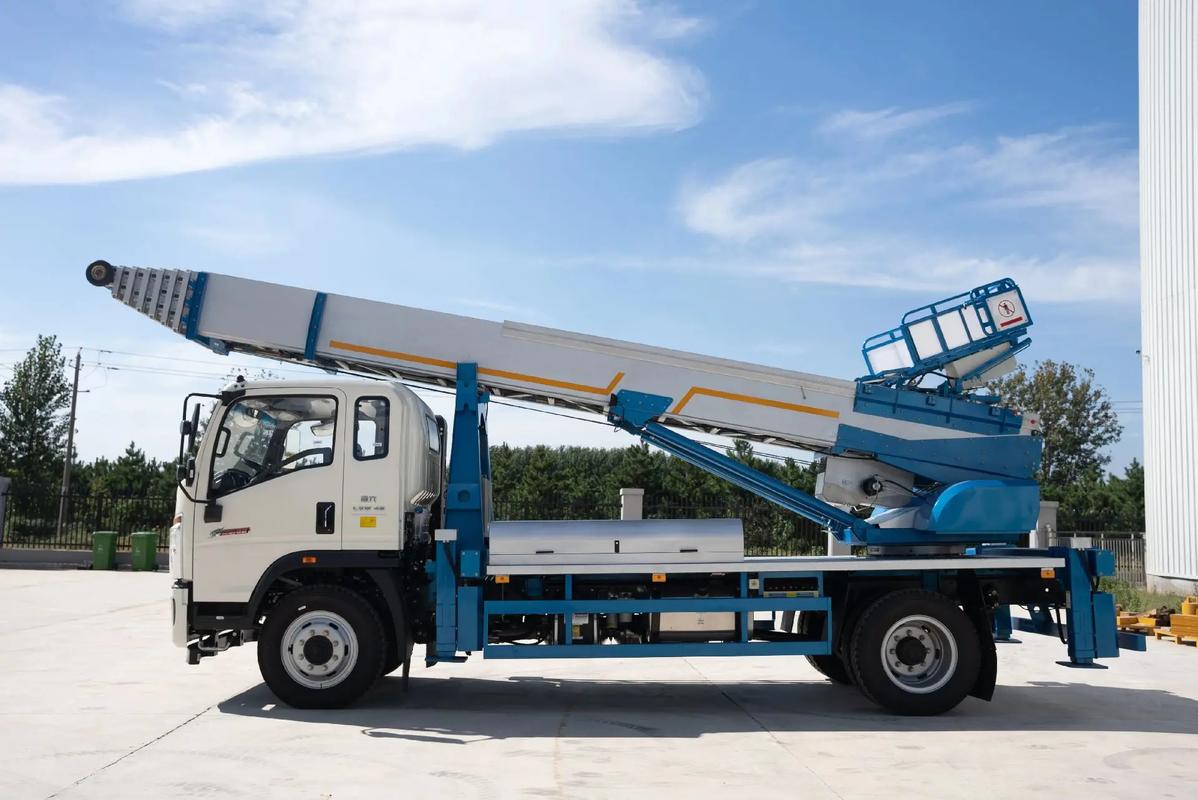 滨海县云梯上料车租赁费用