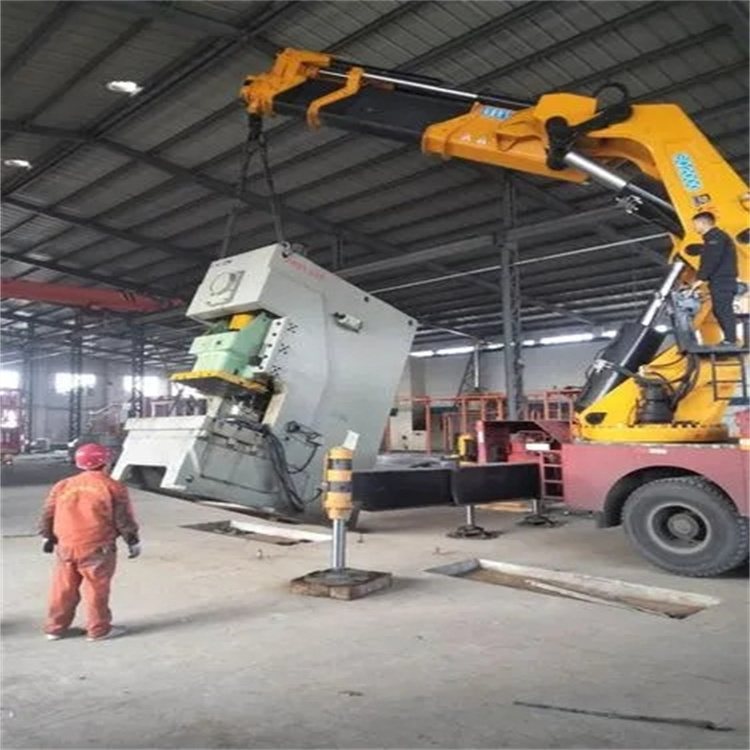 滨海县80吨折臂吊车出租附近电话